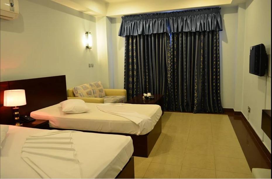 Hotel Multan Continental Εξωτερικό φωτογραφία